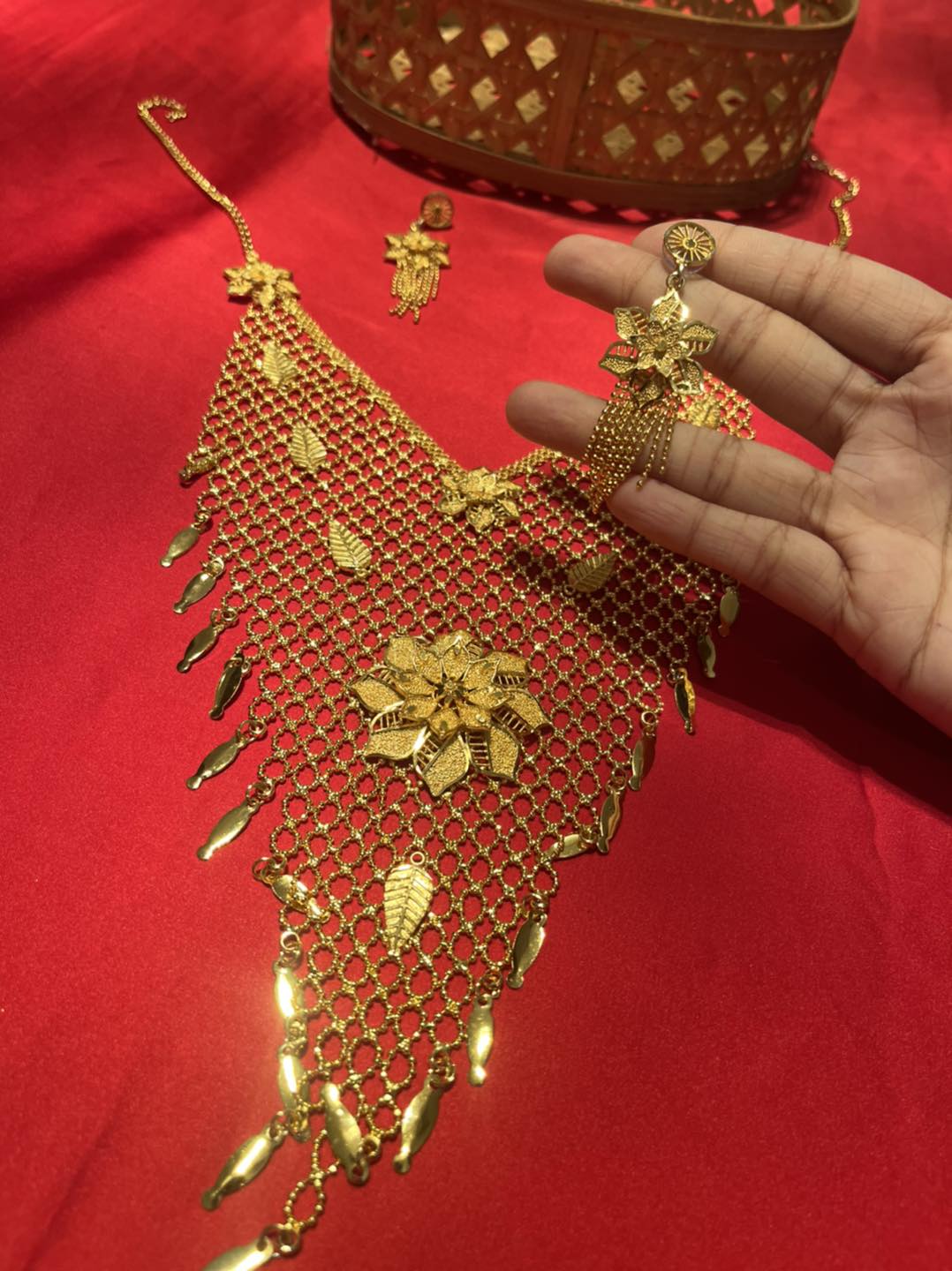 Dubai Viral Necklace Set with Earrings | 2-Year Colour Guarantee